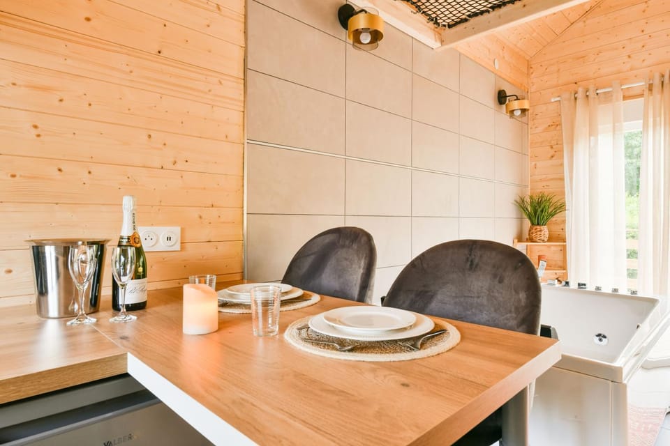 Kitchen or kitchenette, Living room, Dining area