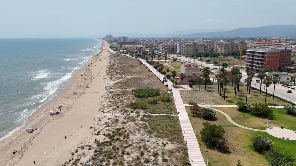 Bird's eye view, Beach, City view, Mountain view, Sea view, Location