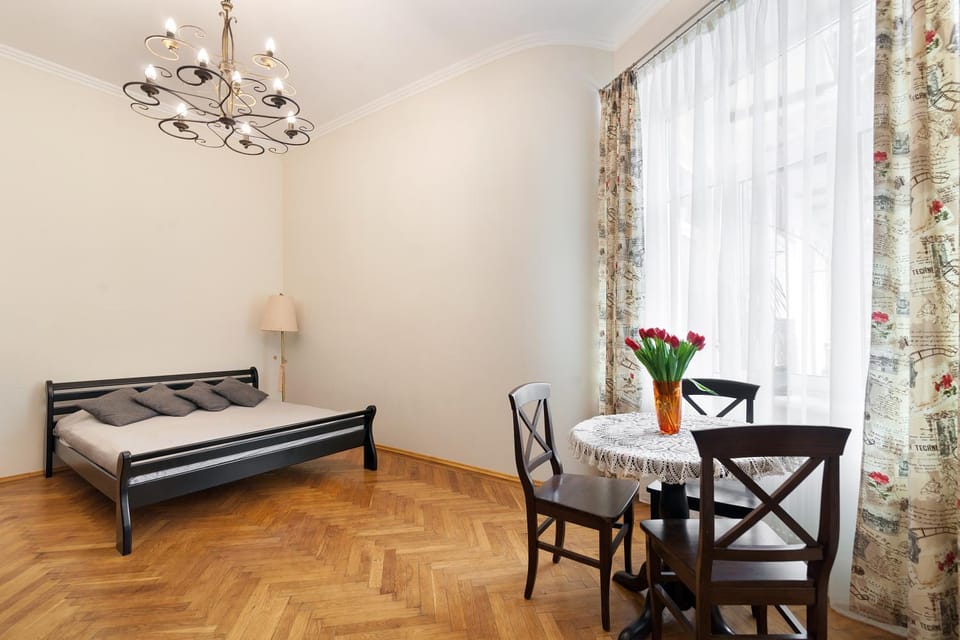 Bed, Decorative detail, Bedroom