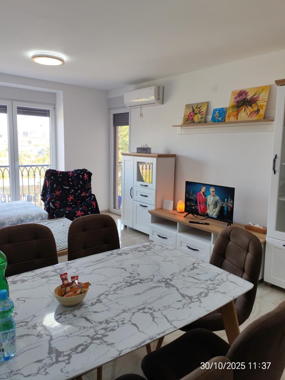 TV and multimedia, Living room, air conditioner