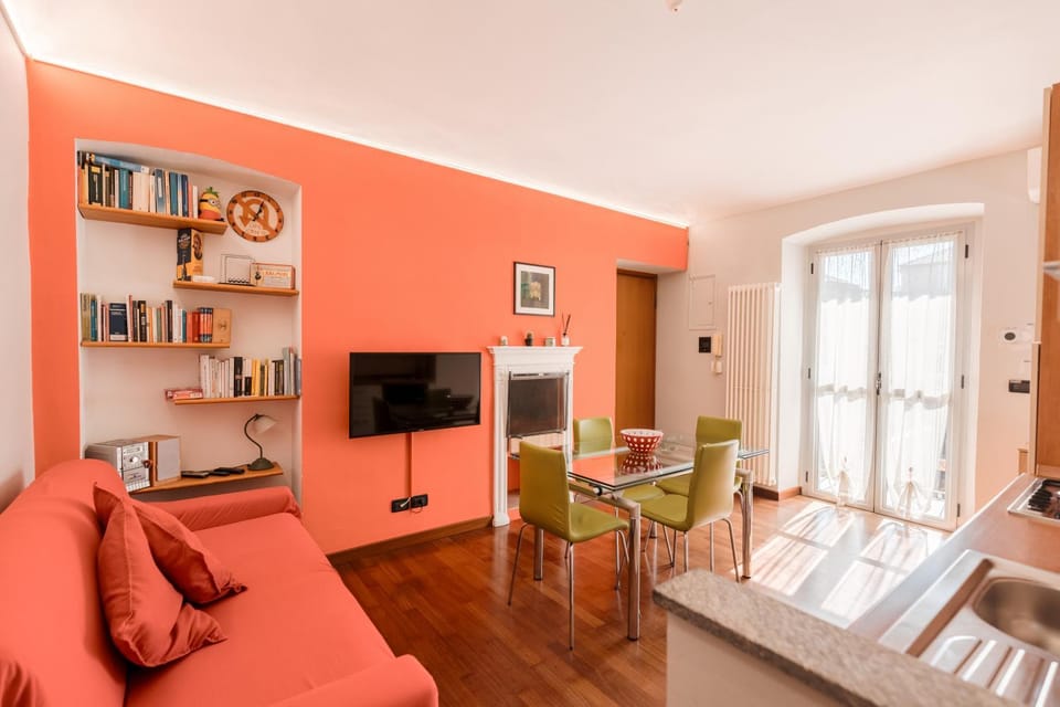 Communal lounge/ TV room, Kitchen or kitchenette, Living room, Seating area