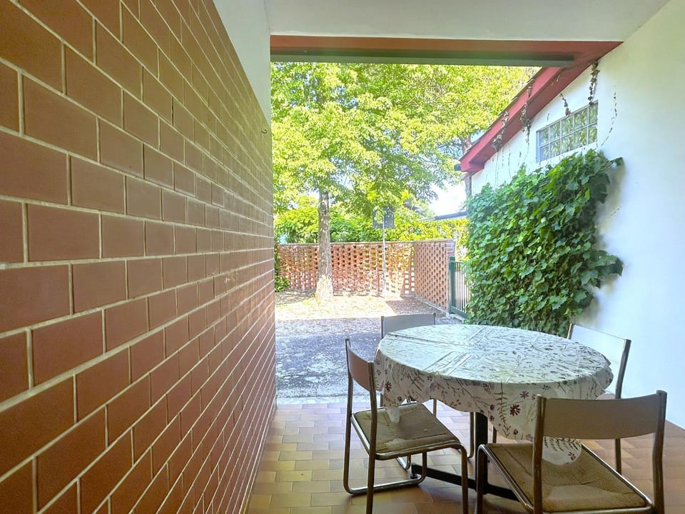 Property building, Dining area