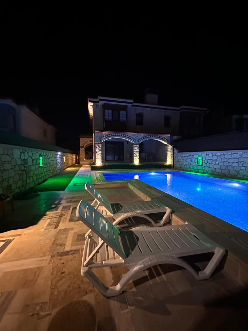 Property building, Night