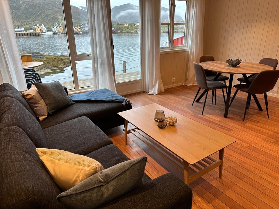 Rorbu Ballstad Lofoten House in Lofoten