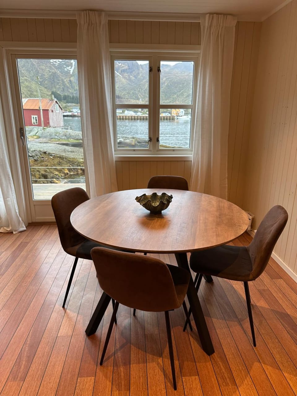 Rorbu Ballstad Lofoten House in Lofoten