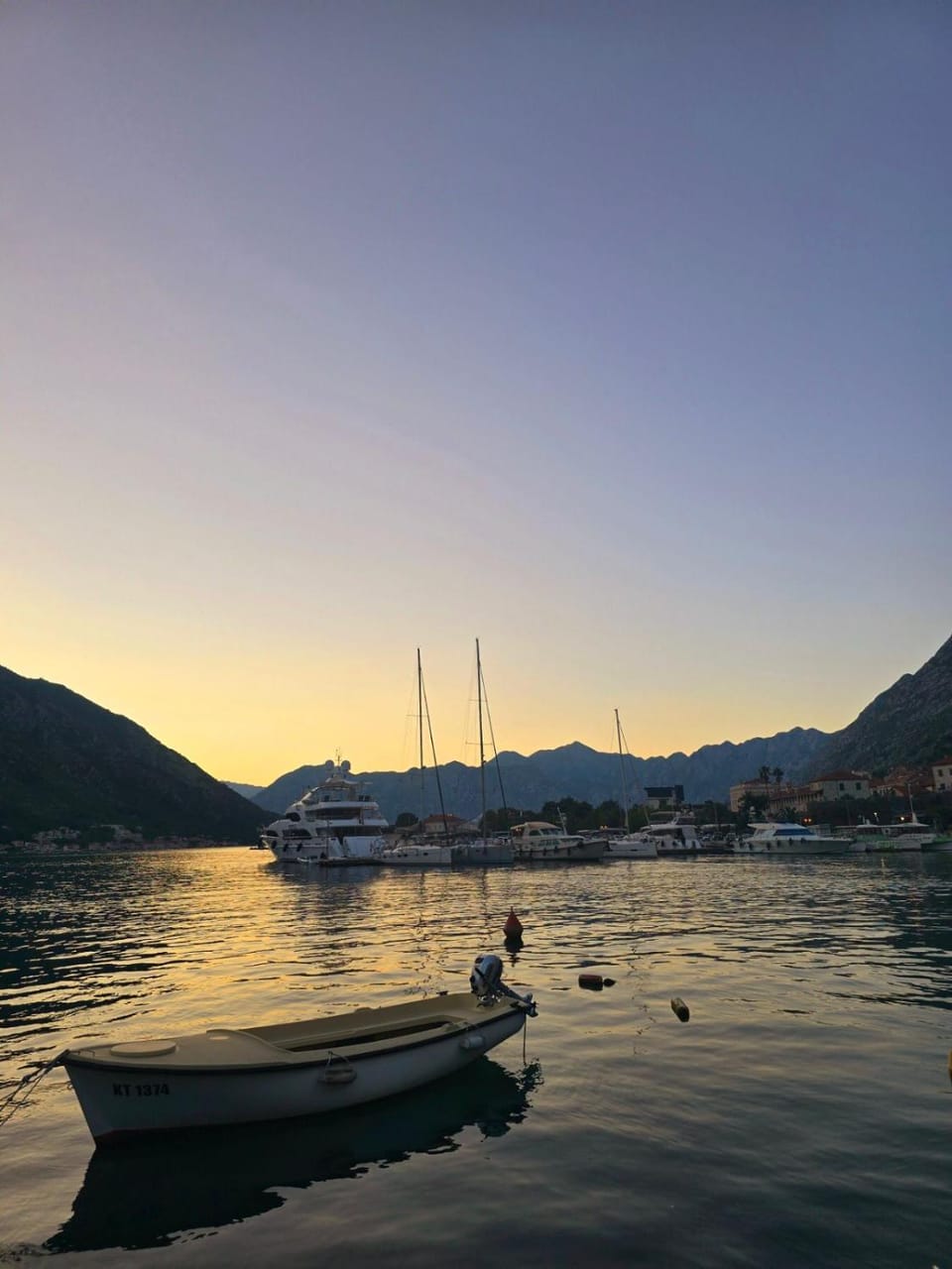 The Queen of Boka Bed and Breakfast in Kotor