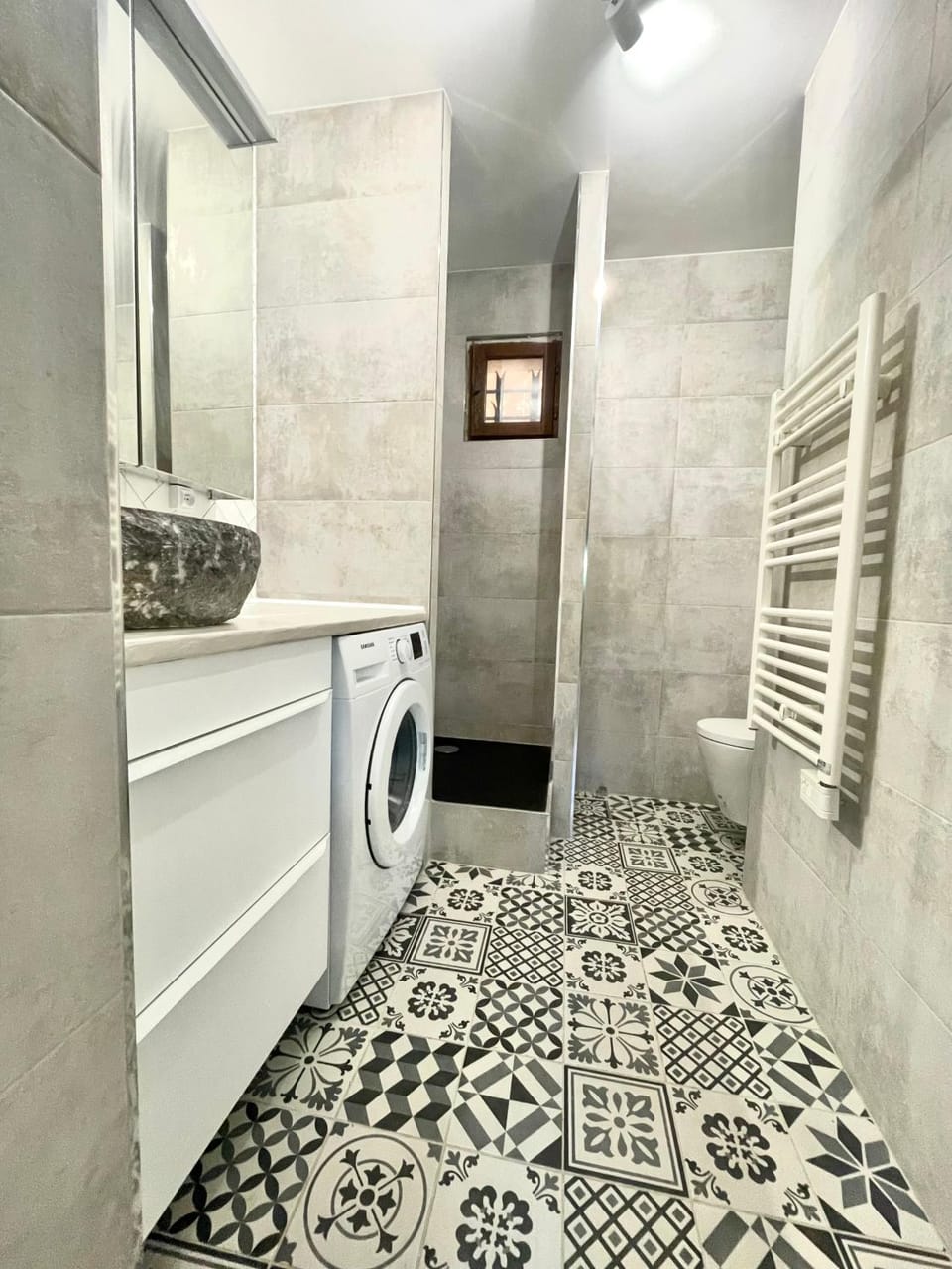 Shower, Bathroom, washing machine