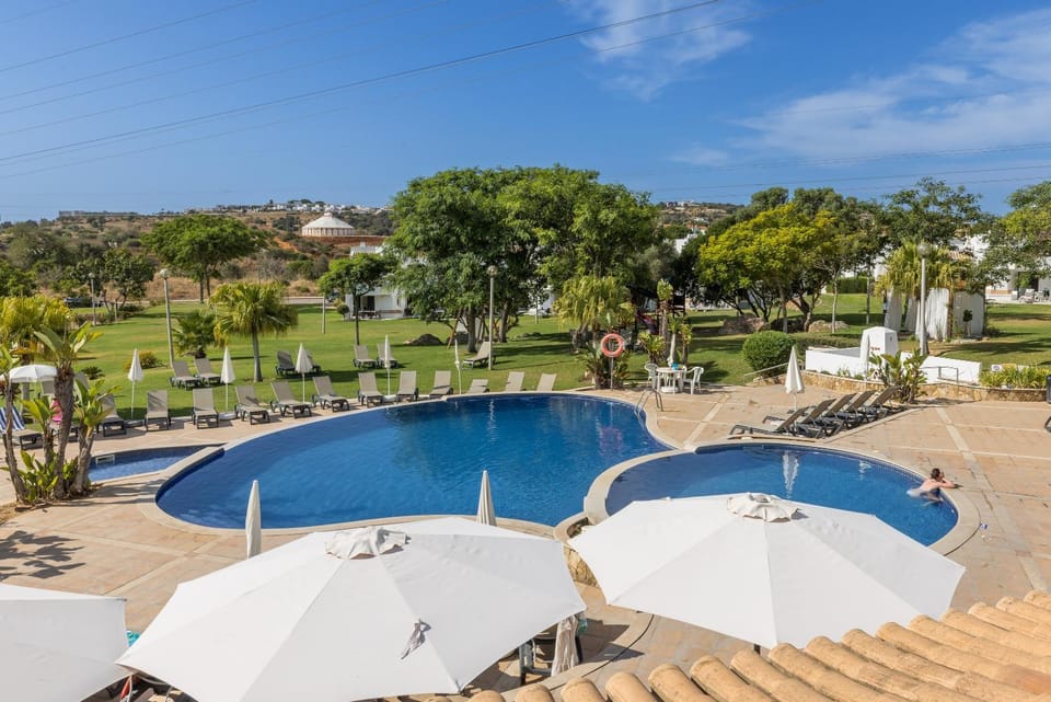 Swimming pool, Swimming pool, sunbed