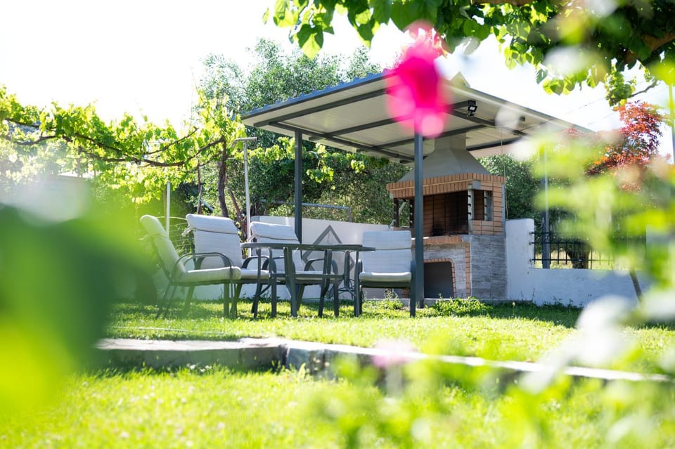 Country House Elaionas Apartment in Peloponnese, Western Greece and the Ionian