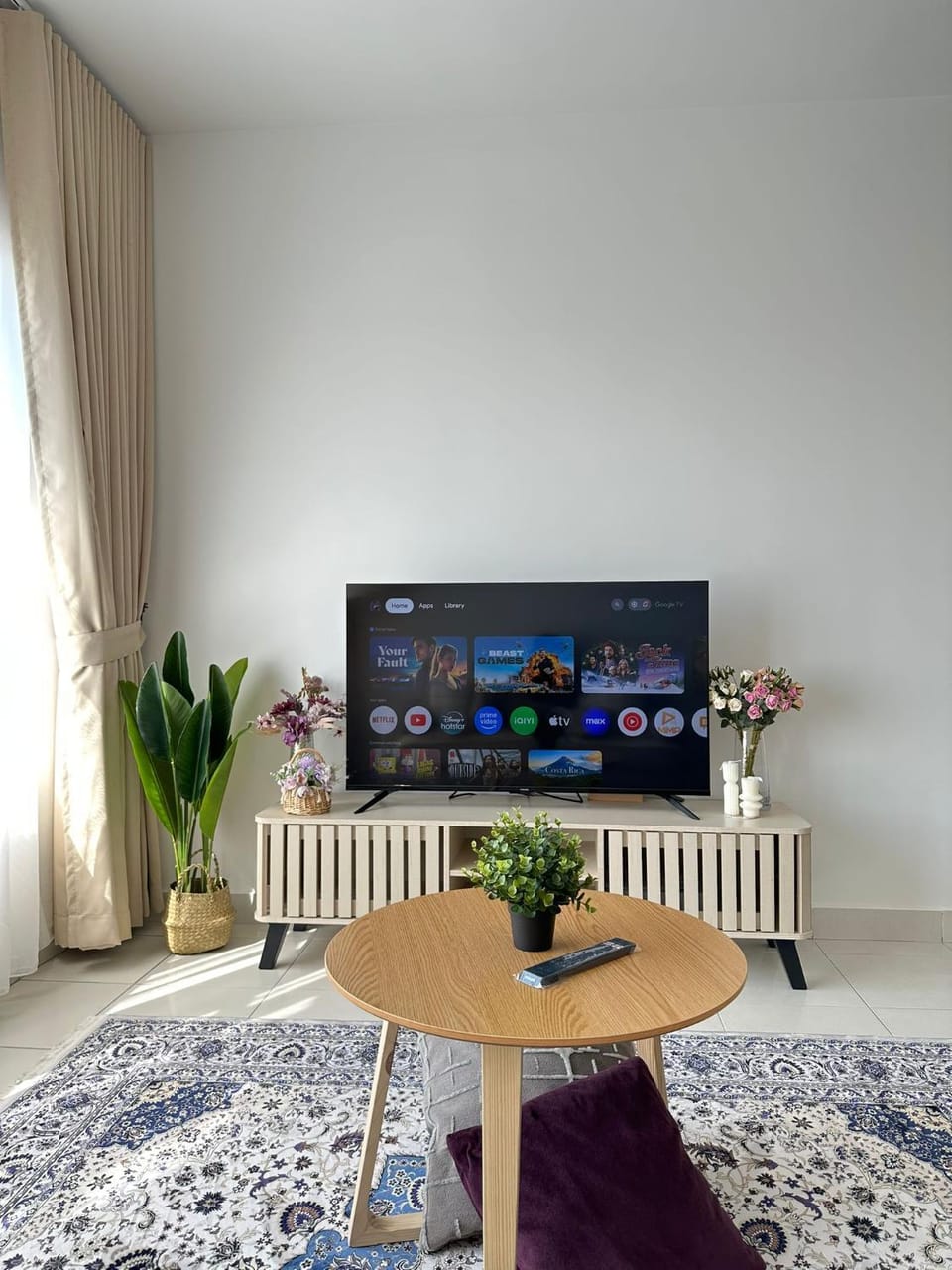 Communal lounge/ TV room, TV and multimedia