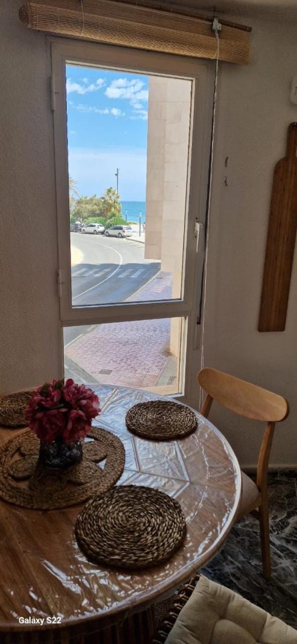 Living room, Dining area, Sea view