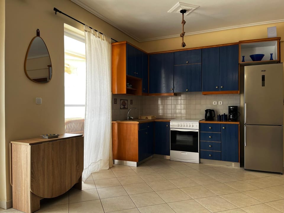 Kitchen or kitchenette, oven, stove