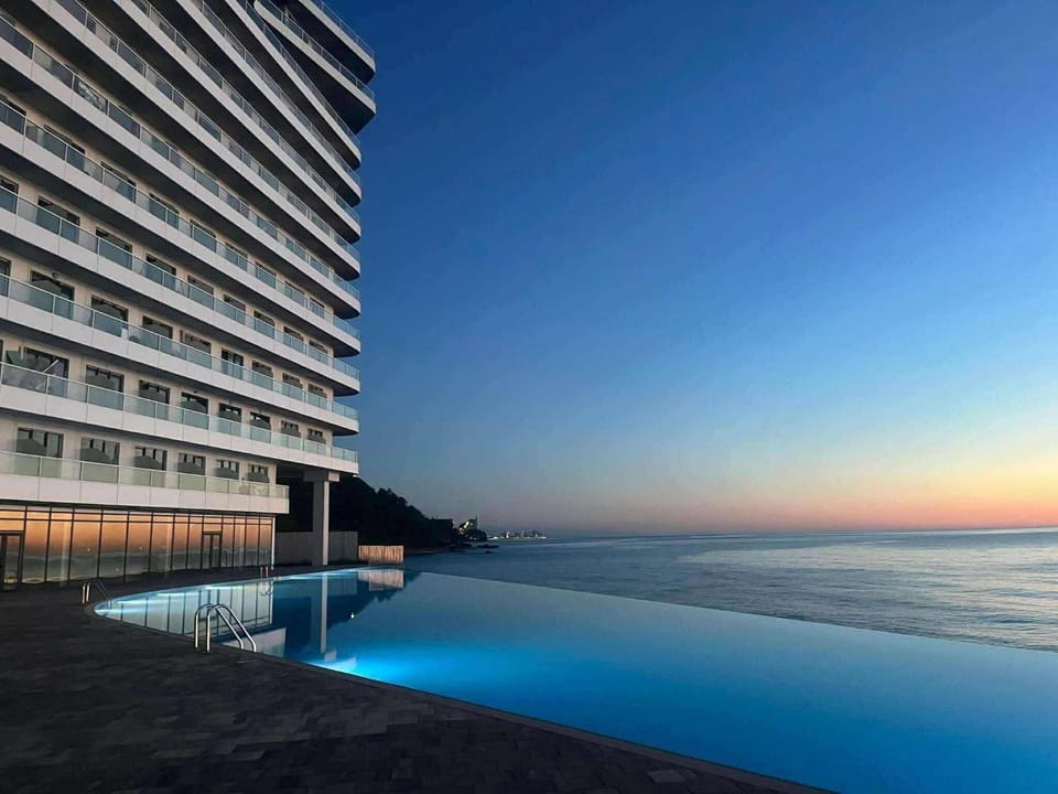 Nearby landmark, Natural landscape, Pool view, Sea view, Swimming pool, Sunset