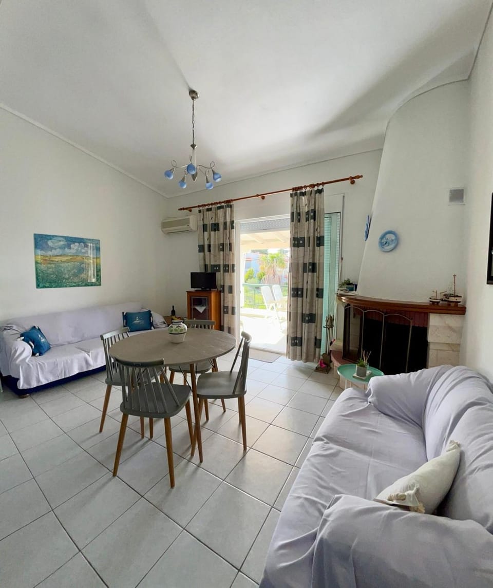 Sunny Apartment Apartment in Chaniotis
