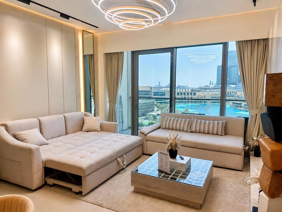 Living room, Lake view