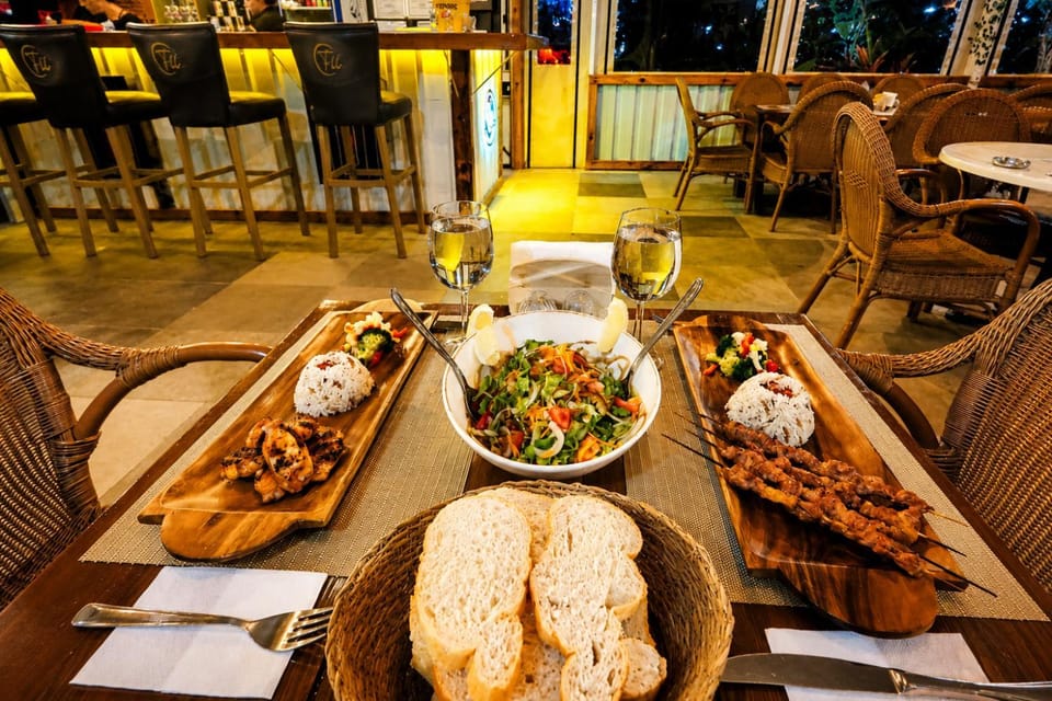 Restaurant/places to eat, Food and drinks, Food, Lunch