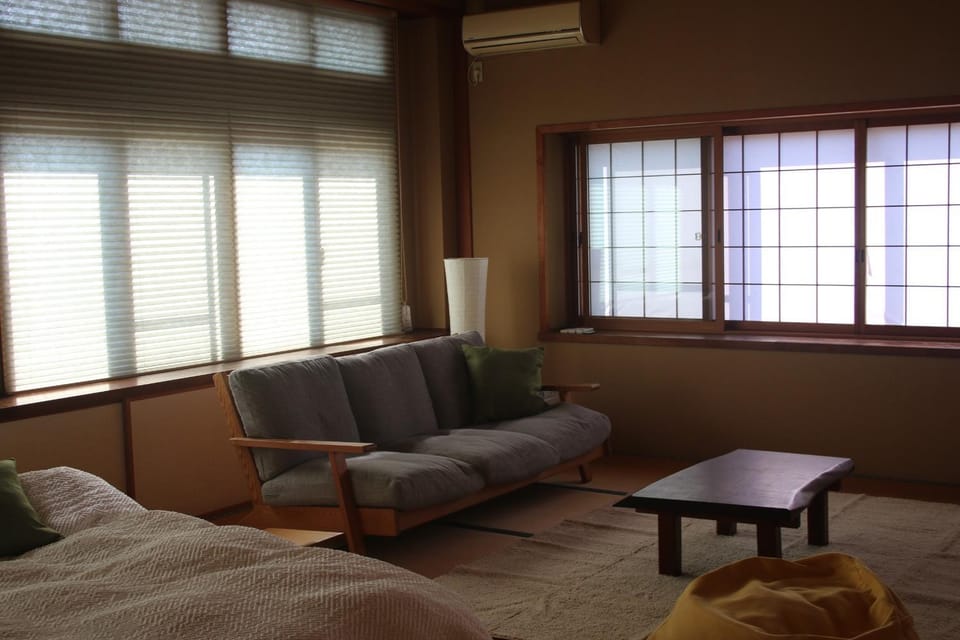 Seating area, Bedroom