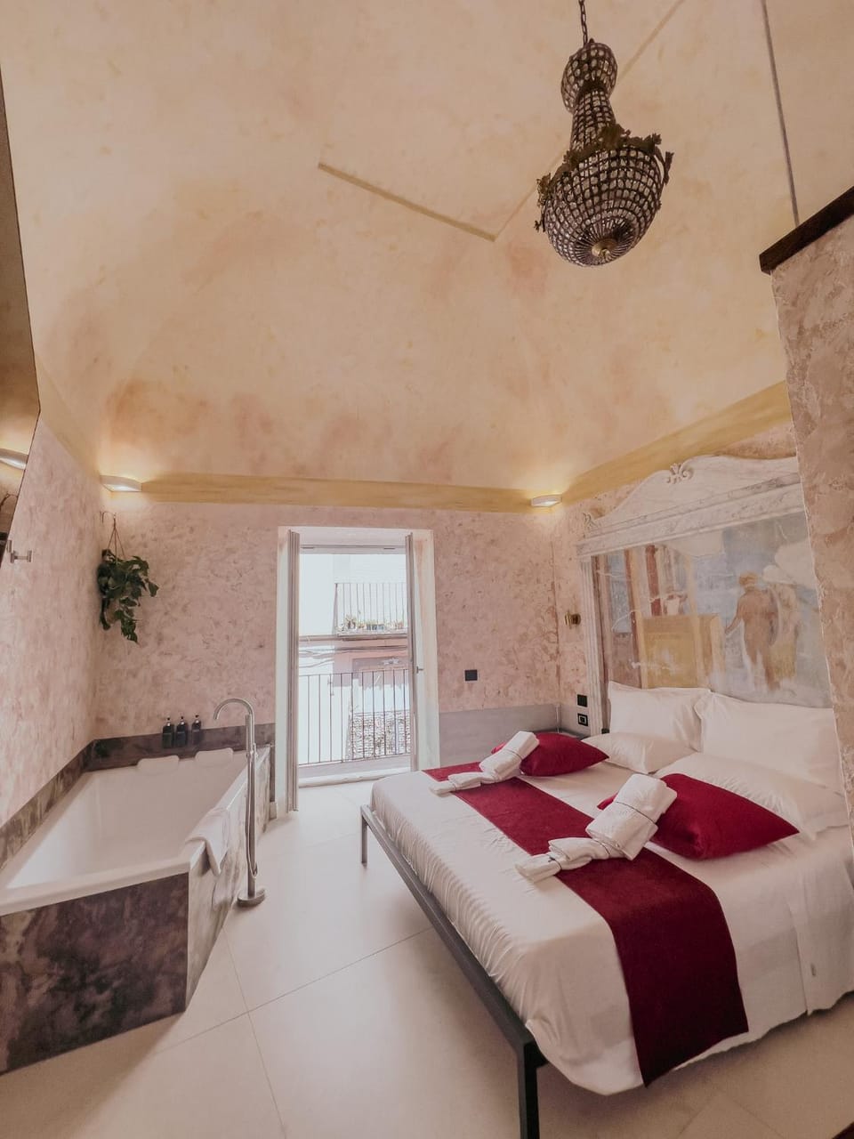 Bed, Photo of the whole room, Decorative detail, Bedroom, Bath, towels