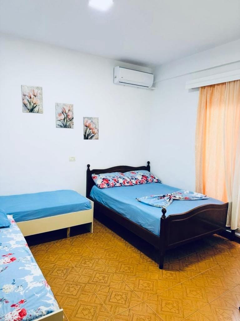 Bed, Photo of the whole room, Bedroom, air conditioner