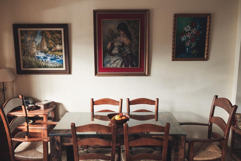 Living room, Seating area, Dining area, Food