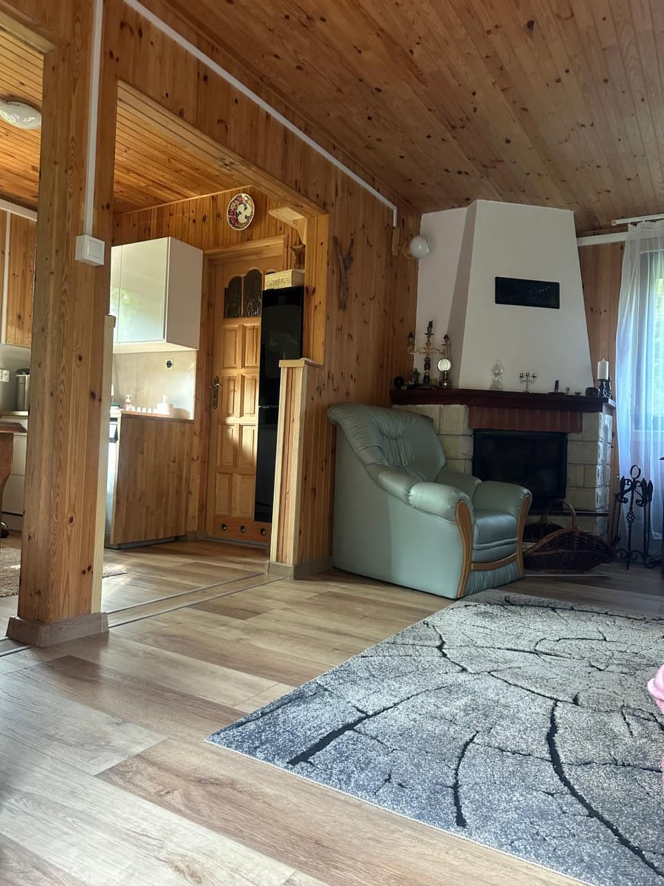 Communal lounge/ TV room, TV and multimedia, Living room, Seating area, Evening entertainment