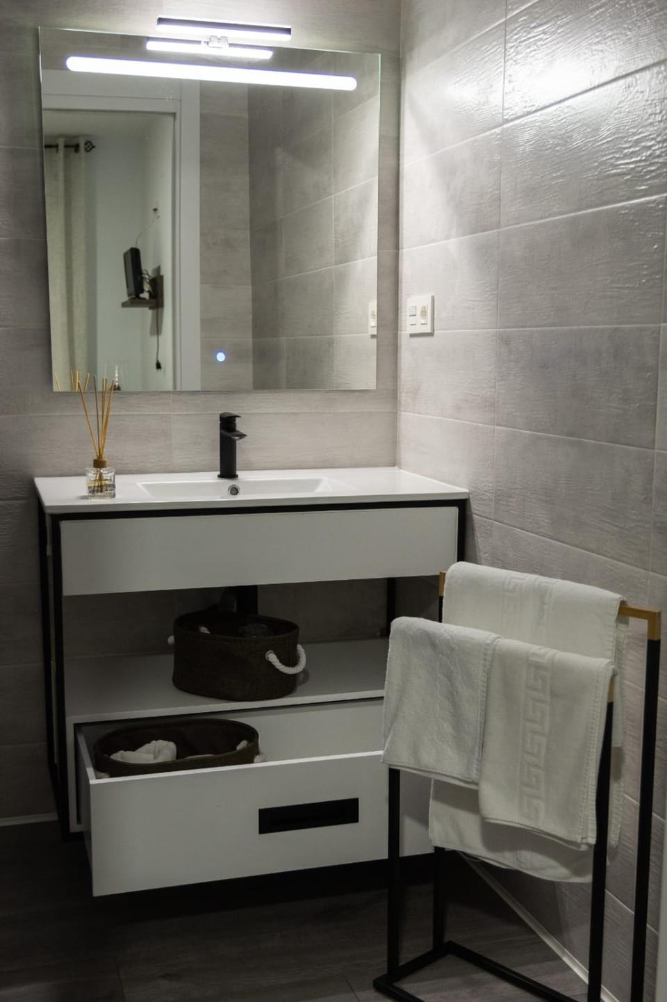 Hostal Los Rosales Bed and Breakfast in Extremadura, Spain