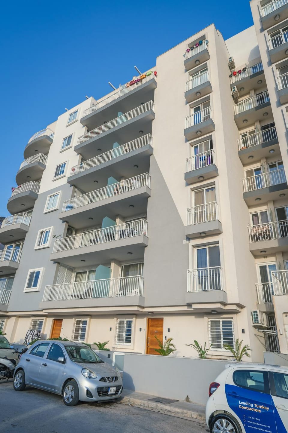 Property building, Street view, Location