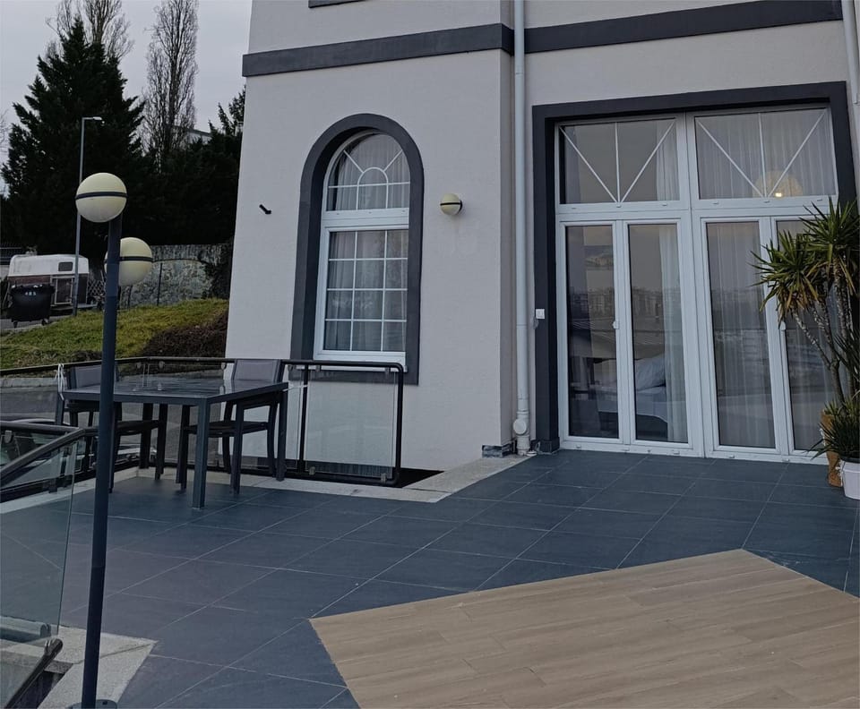Patio, Balcony/Terrace