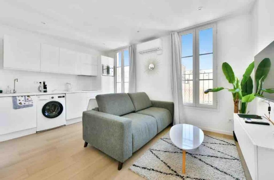 Cannes Hoche Croisette Sublime T2 Apartment in Cannes