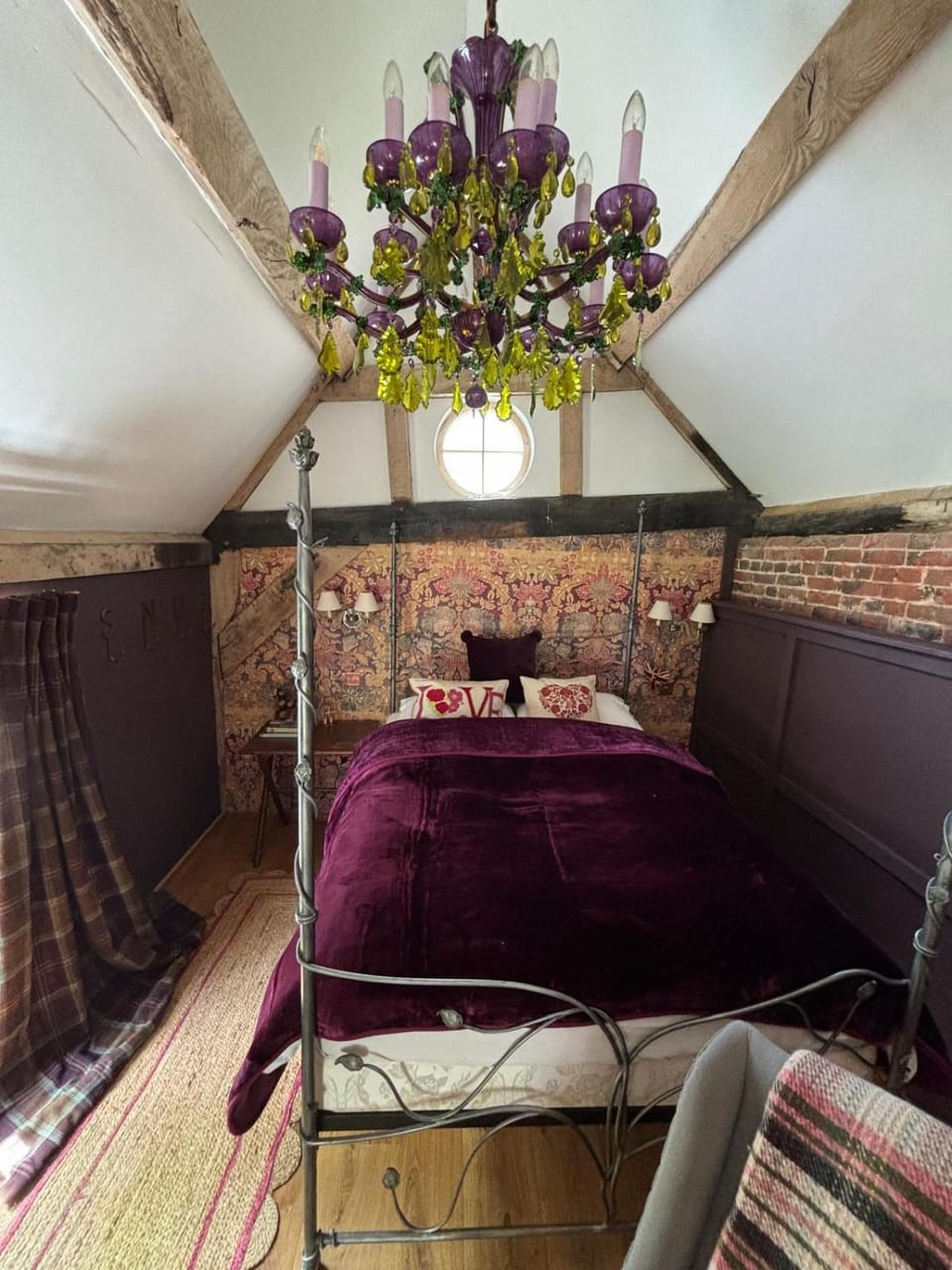 Designer Barn Apartment in Test Valley District