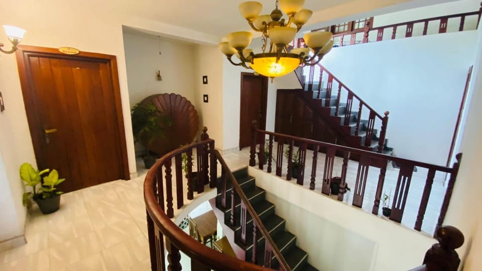 Oak Wood Residency Kandy Hotel in Kandy