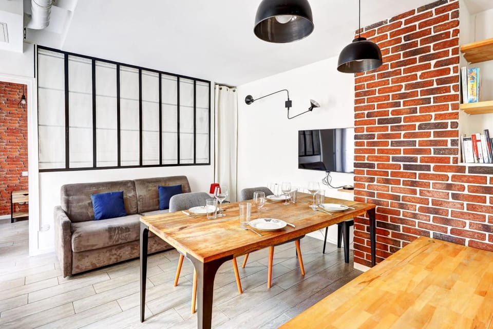 Maison dartiste a proximite de la gare de Lyon Apartment in Paris