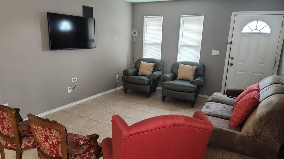 2 Bedrooms Apt near Univeristy Apartment in Edinburg