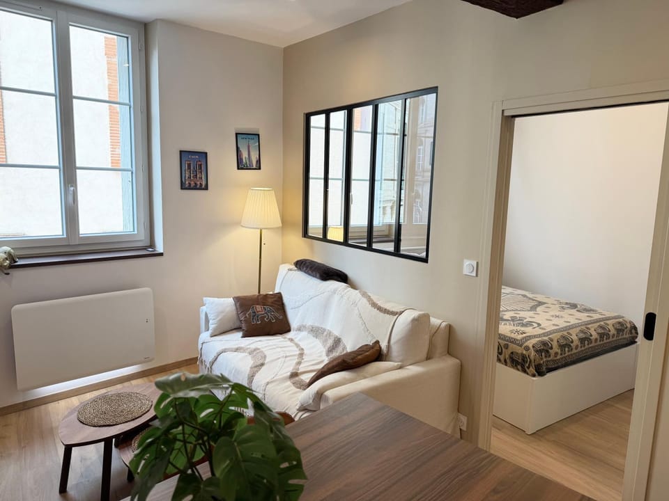 Living room, heating
