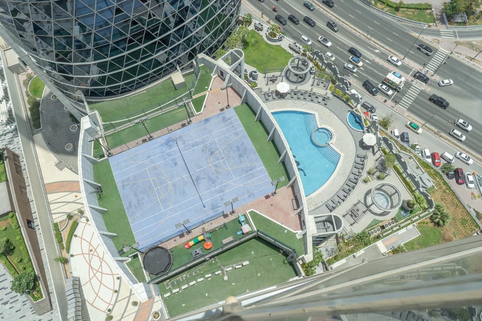 StayShort - Stylish DIFC Apartment Sleeps 4 with Pool & Gym Apartment in Dubai