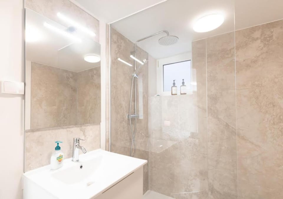 Le 3 Frontières Apartment in Saarland, 66, Germany