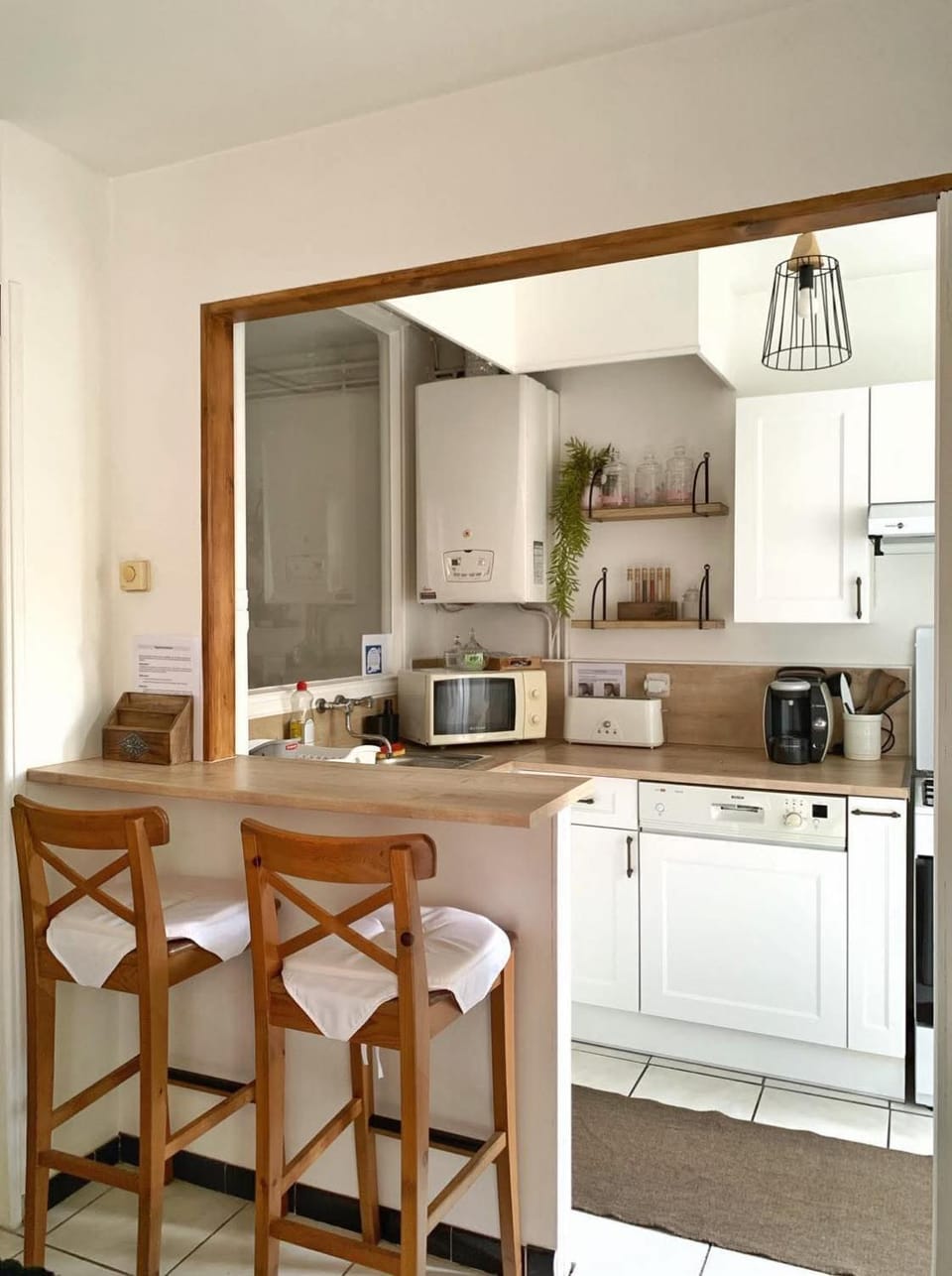 Kitchen or kitchenette