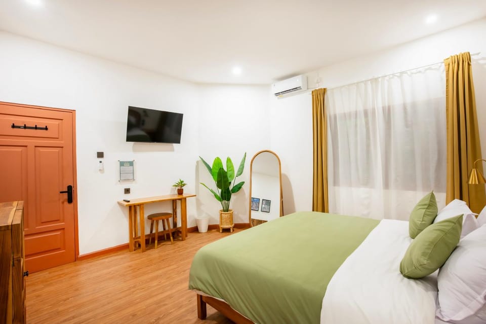 Bed, Bedroom, air conditioner