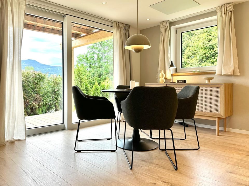 Natural landscape, Living room, Seating area, Dining area, Mountain view