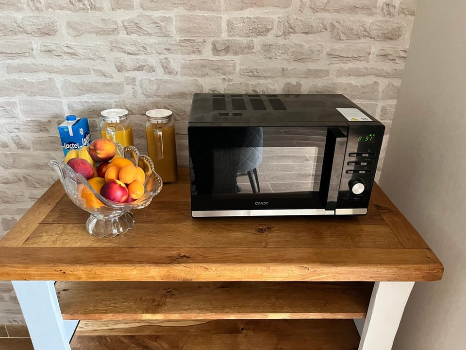 Food and drinks, oven