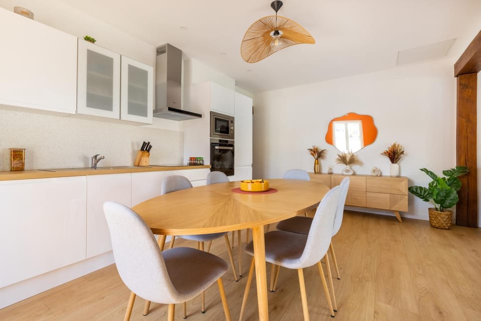 Kitchen or kitchenette, kitchen