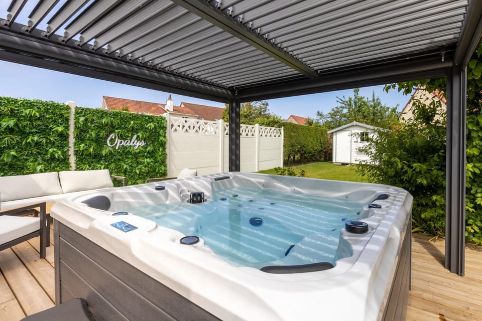 Patio, Hot Tub, Spa and wellness centre/facilities, Open Air Bath