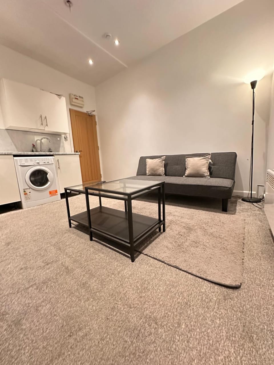 2 Bed Apartment-Parking -walk to city centre -birmingham Apartment in Birmingham