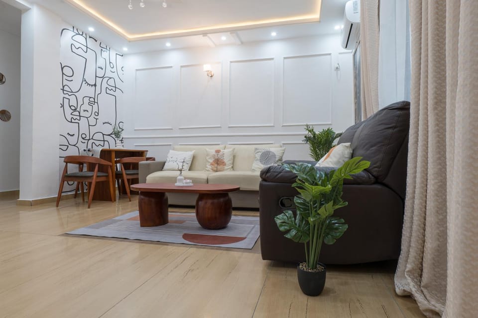 Living room, Dining area