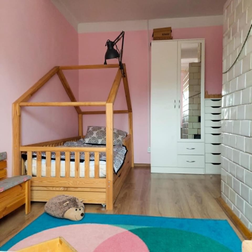 Bedroom, children