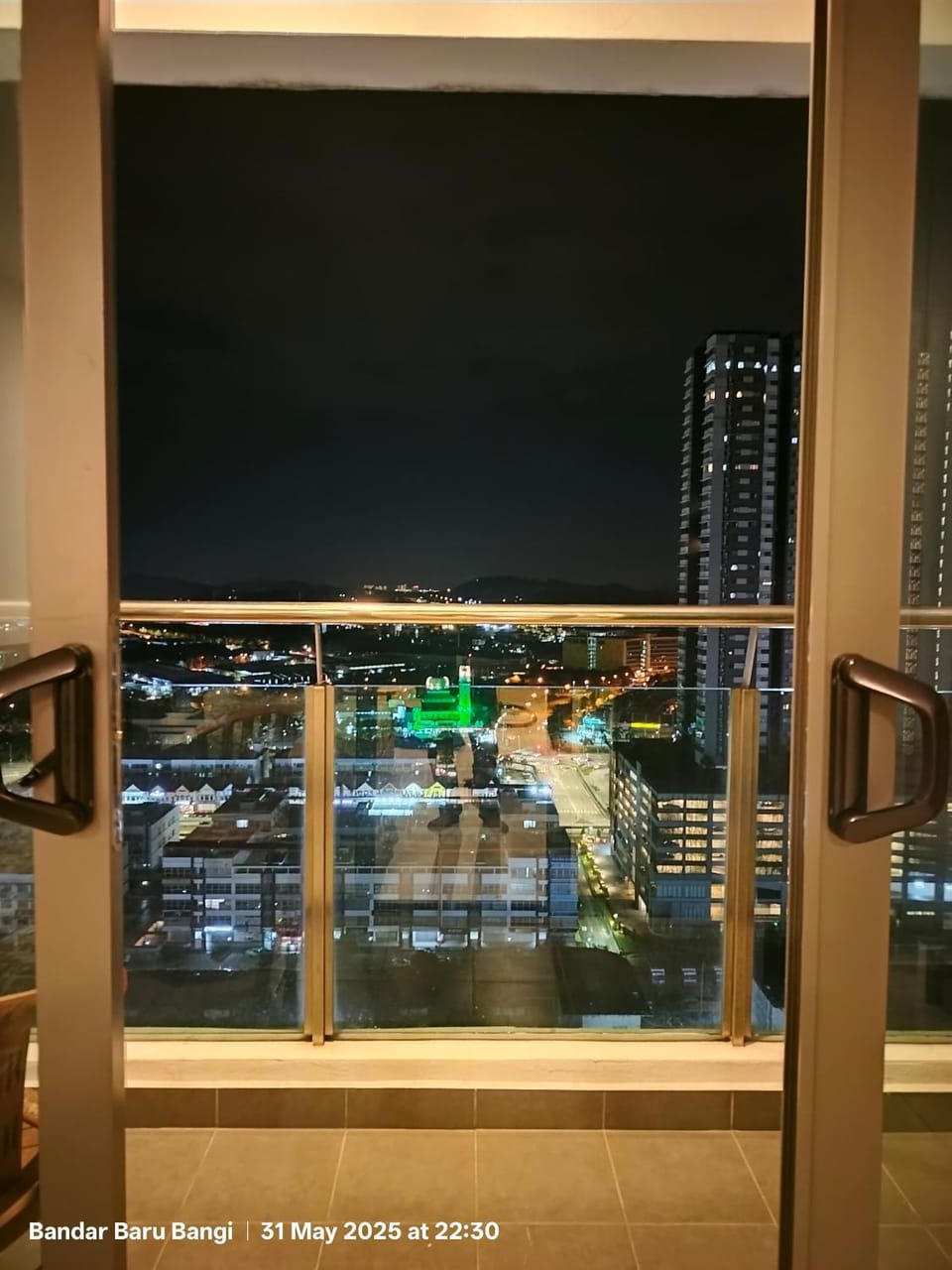 Night, View (from property/room), Balcony/Terrace