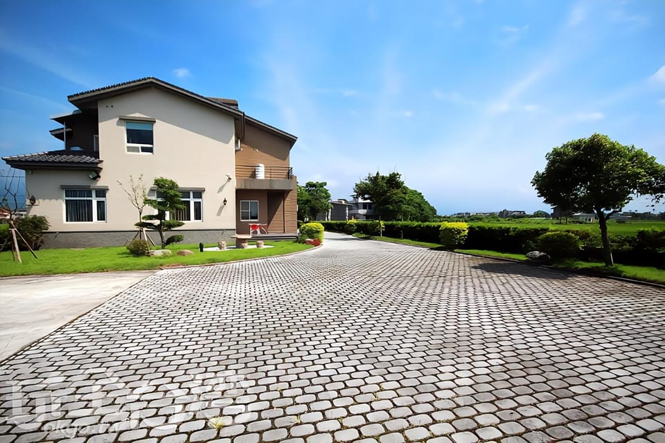 Property building, Day, Garden view