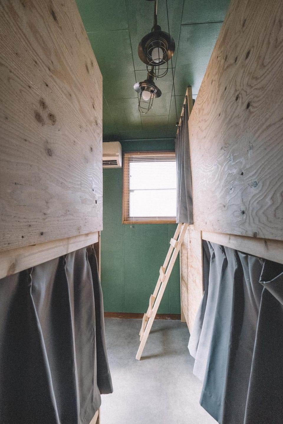 Photo of the whole room, Bedroom, bunk bed