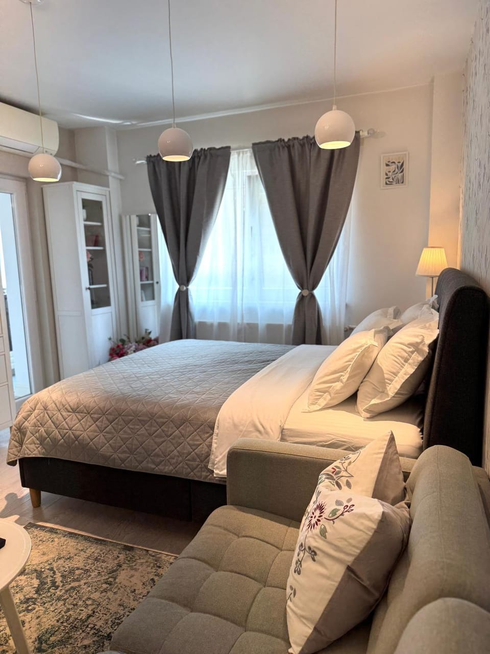 Living room, Bedroom