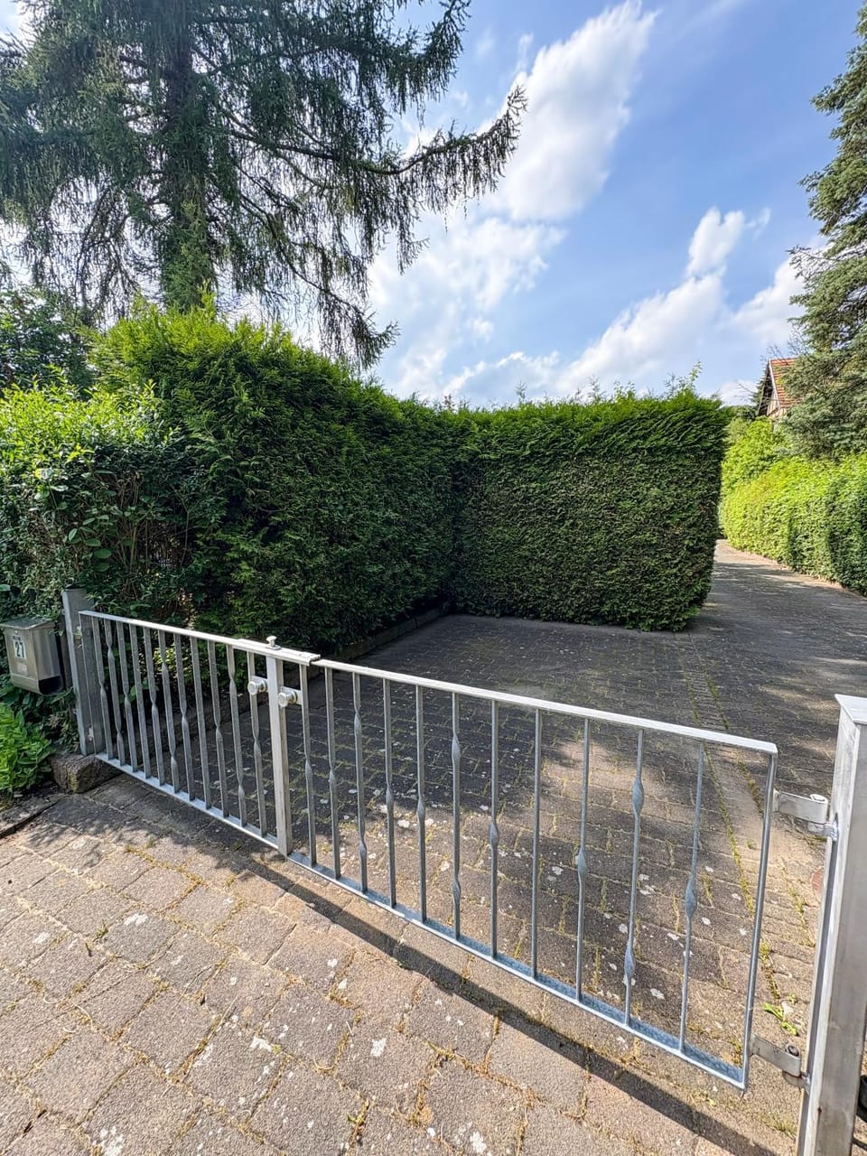 Garden, Parking